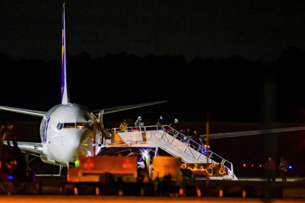 An Avelo Airline charter plane from Houston, TX drops off migrants in Jacksonville, FL before flying to White Plains, NY to unload remaining migrants.