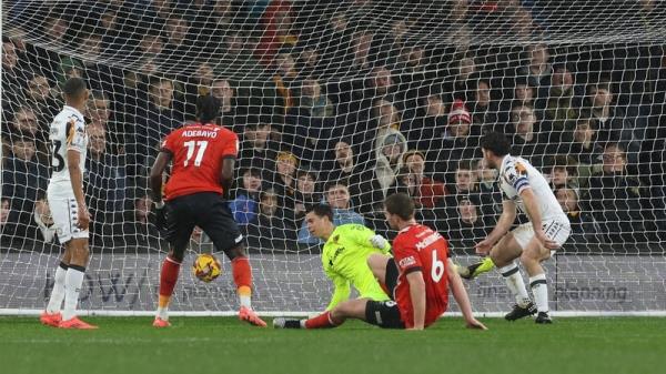 Mark McGuinness scores for Cardiff